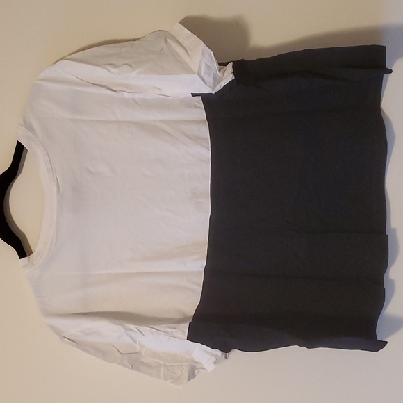 Nike Cropped Tee - Picture 3 of 3